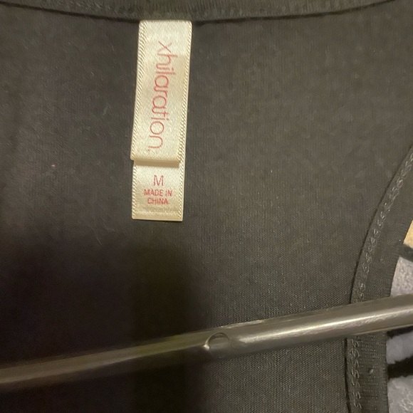 Sleeveless top - Picture 2 of 3